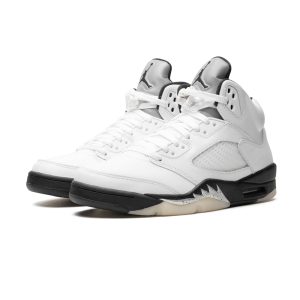 jordan-air-jordan-5-white-black_23607030_55492393_2048